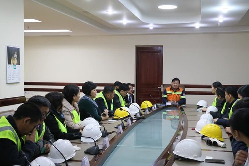 Оны Онцлох аж ахуйн нэгж Эрдэнэт үйлдвэртэй танилцах бизнес аялал болж байна