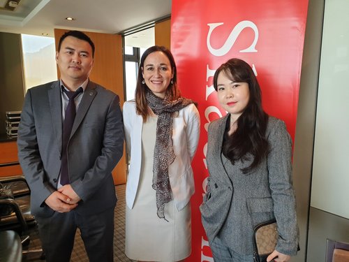 Хонгконгийн Олон Улсын Арбитрын Ерөнхий нарийн бичгийн даргатай уулзлаа