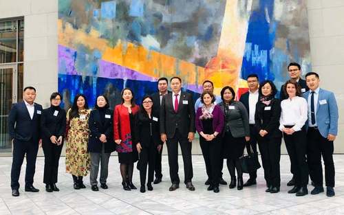 ХБНГУ-д ажлын айлчлал хийж байна