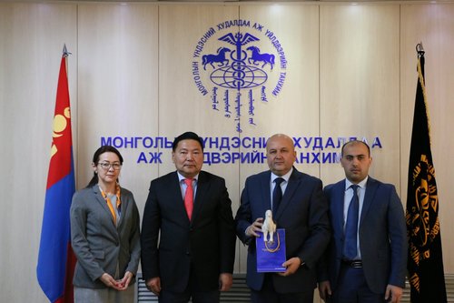 Тажикстаны танхимтай хамтран ажиллах боломжуудыг ярилцлаа