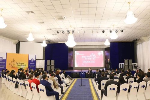 ХХААХҮ-ийн сайд Ч.Улаан 