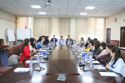 Өвөрхангай аймгийн бизнес эрхлэгчид Улаанбаатар хотноо туршлага судалж байна