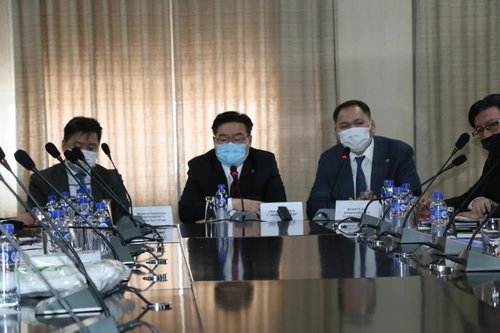 Бизнесийнхэн үнээ нэмэхгүй, төр татварын зохицуулалт хийхээ амлалаа