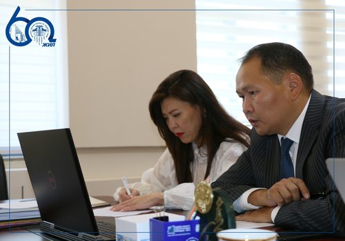 МҮХАҮТ-ын Ерөнхийлөгч О.Амартүвшин Европын Сэргээн босголт хөгжлийн банкны захирал ноён Ханнес Такакстай санал солилцлоо