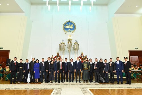 МҮХАҮТ үүсгэн байгуулагдсаны 60 жилийн ойг тохиолдуулан нэр бүхий хүмүүсийг төрийн дээд одон медалиар шагналаа