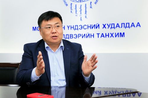 Т.Дүүрэн: 30 жилд анх удаа нүүр тулж байгаа энэ онцгой үеийг онцгой бодлогоор л давъя. Үгүй бол дүр эсгэсэн хууль гаргах шаардлага байхгүй