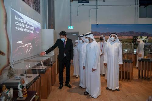 АНЭУ-ын угсаа залгамжлах ханхүү Монголын павильонд зочилжээ