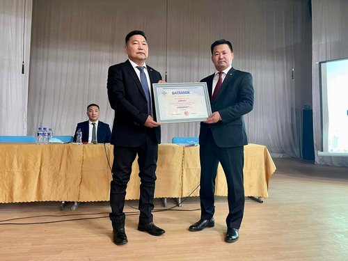 Дундговь аймгийн салбар танхимын даргыг сонголоо