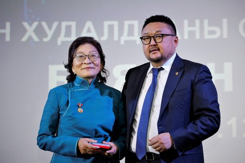 mongolchamber/image/2021/12/27/z82xflc8tbop01s4/270177797_4290749361029475_7814092798187424591_n