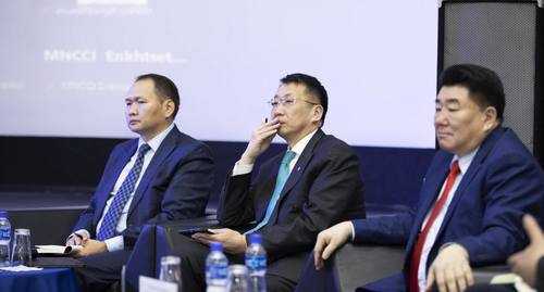 Төр, хувийн хэвшлийн хамтын ажиллагаанд тулгуурлаж, мэргэжлийн боловсролын тогтолцоог хөгжүүлнэ