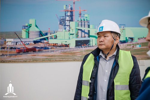 Аж үйлдвэрийн төслүүдийн үйлдвэрлэл, бүтээн байгуулалтын явцтай танилцлаа