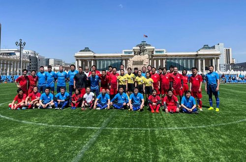 Хөлбөмбөгийн нөхөрсөг тоглолтод оролцлоо