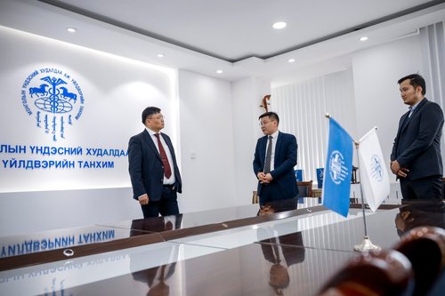 Спонсор, Даймонд гишүүний гэрчилгээ гардууллаа