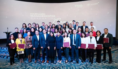 Харвард Менеж-Ментор хөтөлбөрийн Монгол дахь төгсөлт боллоо