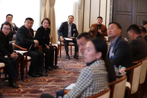 Монгол Улсын Ерөнхий сайд Л.Оюун-Эрдэнэ ээлжит “Өглөөний уулзалт”-аа уул уурхайн бус экспортын салбарынхантай хийлээ