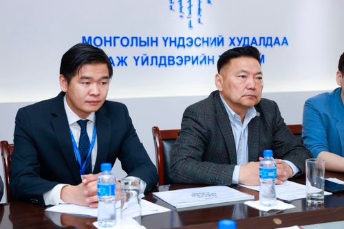 Хөлбөмбөгийн авъяастай хүүхдүүдийг нээн илрүүлэх төслийн талаарх мэдээллийг гишүүн байгууллагуудад хүргэнэ