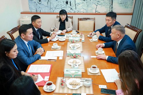 ОХУ, МОНГОЛ УЛС ХООРОНДЫН ЭКСПОРТЫН БОЛОМЖИЙН ТАЛААР УУЛЗАЛТ ХИЙЛЭЭ