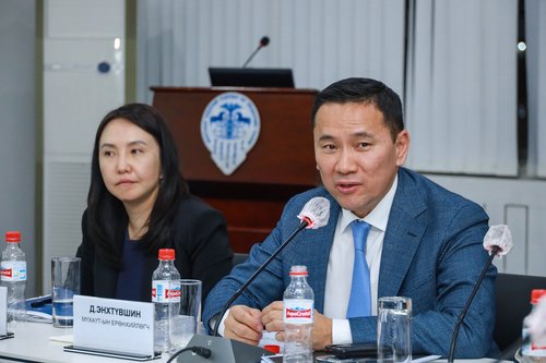 МӨНГӨНИЙ БОДЛОГЫН ТАЛААР БАРИМТЛАХ ҮНДСЭН ЧИГЛЭЛИЙН ТӨСЛИЙГ БИЗНЕС ЭРХЛЭГЧДЭД ТАНИЛЦУУЛЛАА