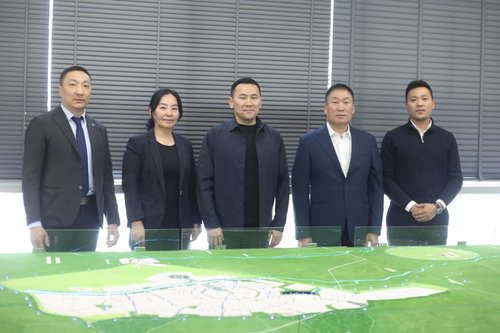 МҮХАҮТ-ын Ерөнхийлөгч Д.Энхтүвшин, дэд захирал Ц.Магнайбаатар нар “Шинэ Хархорум” хотын бүтээн байгуулалтыг хэрэгжүүлэх ерөнхий төлөвлөгөөний төсөлтэй танилцлаа