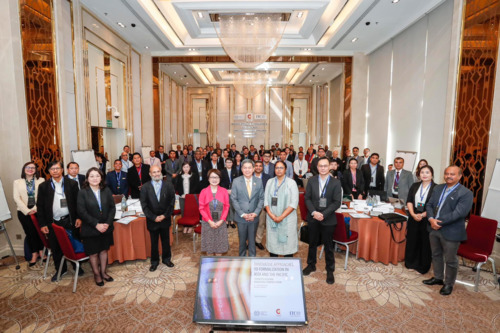 Бизнес академийн захирал Д.Асралт 