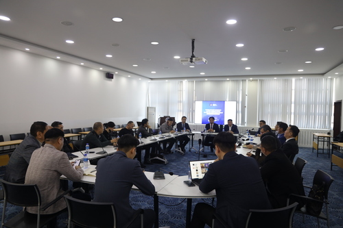 ЗӨВЛӨЛДӨХ УУЛЗАЛТ: 