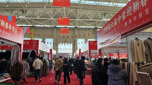 БНХАУ-ын ӨМӨЗО-ны Эрээн хотын “Хятад-Монголын цагаан сарын үзэсгэлэн” нээлтээ хийлээ