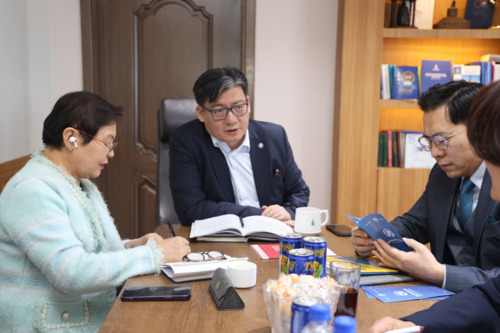 АВЛИГЫГ БУУРУУЛАХ , БИЗНЕСИЙН ШУДАРГА БАЙДЛЫГ БЭХЖҮҮЛЭХ ТАЛААР ХАМТРАН АЖИЛЛАНА