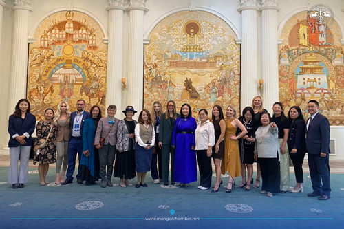 ПОЛЬШ УЛСЫН АЖ АХУЙ НЭГЖТЭЙ ХАМТРАН АЖИЛЛАХ ТААТАЙ НӨХЦӨЛ БҮРДЭЖ БАЙНА